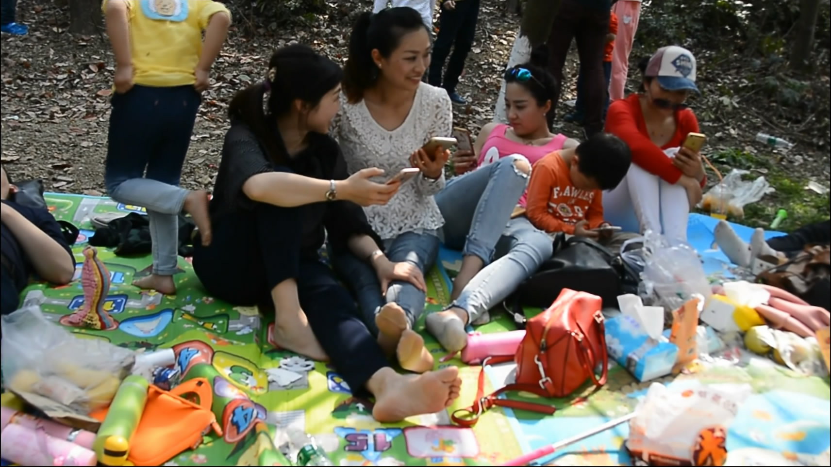 streetsnapnylon[00 01 00][20181203 223924 8]